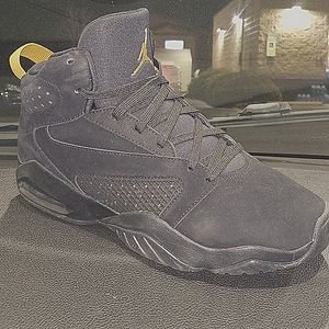 Brand new womans Jordans